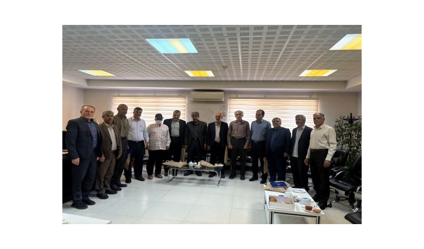 آزادگان؛ اسوه‌های صبر و استقامت| آزادگان اداره‌کل راه و شهرسازی استان زنجان تجلیل شدند